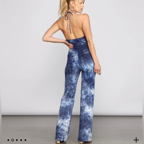 Jumpsuit - Picture 3 of 6